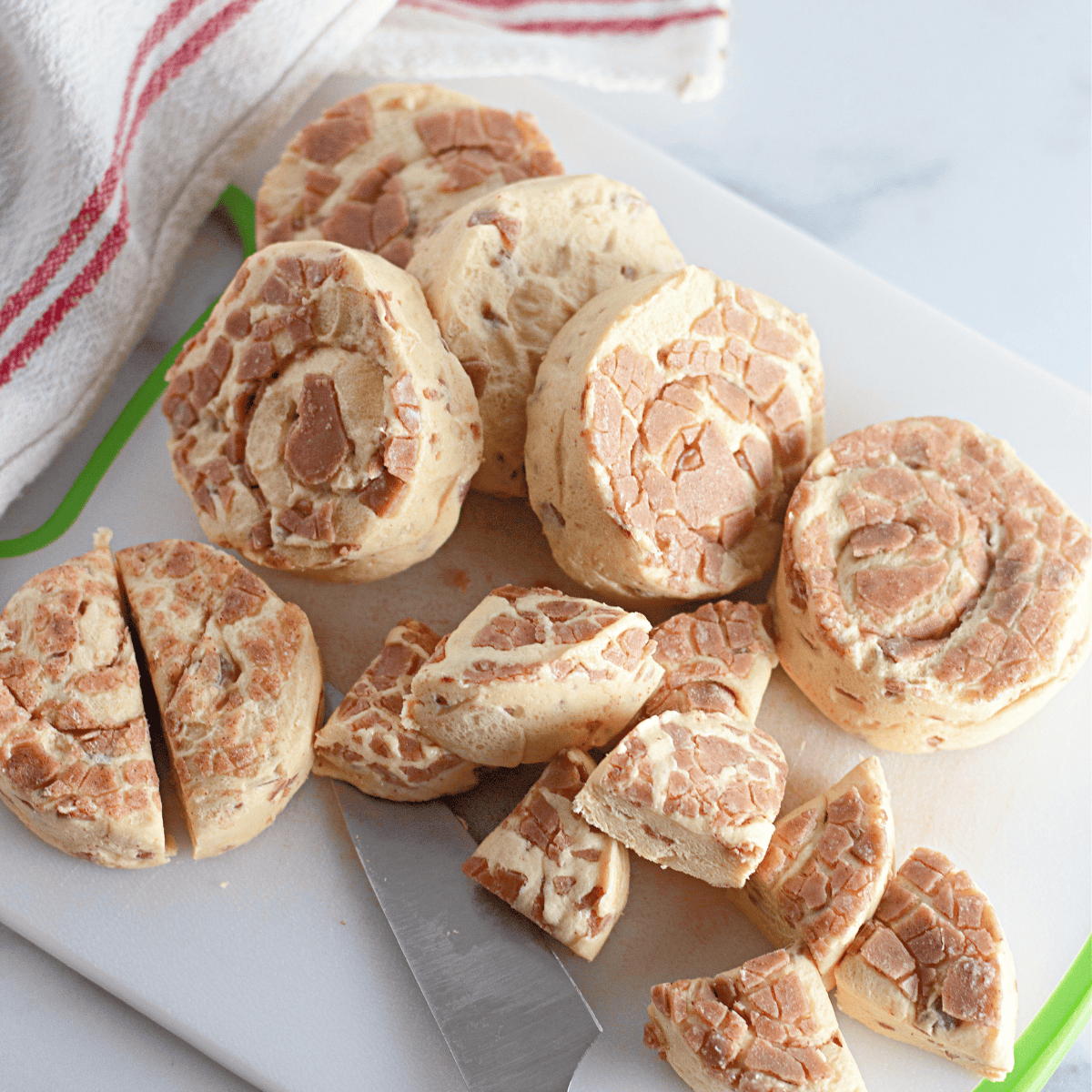 Cut the cinnamon rolls into pieces.