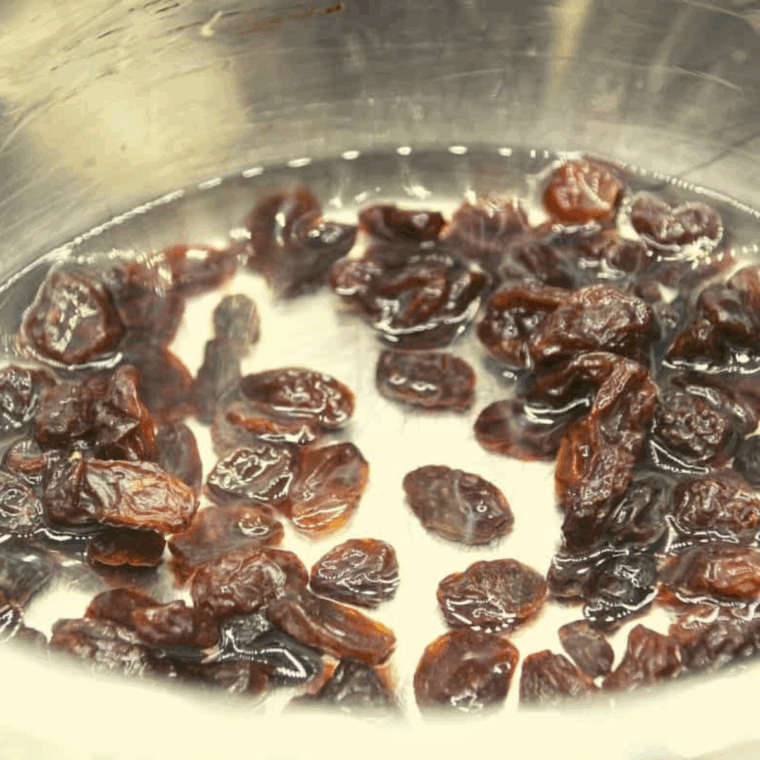 Pressure cook: Ninja Foodi cooking rice pudding under high pressure for 12 minutes