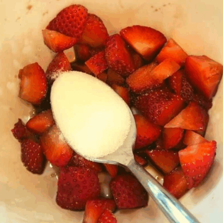 In a small mixing bowl, make the strawberry topping.