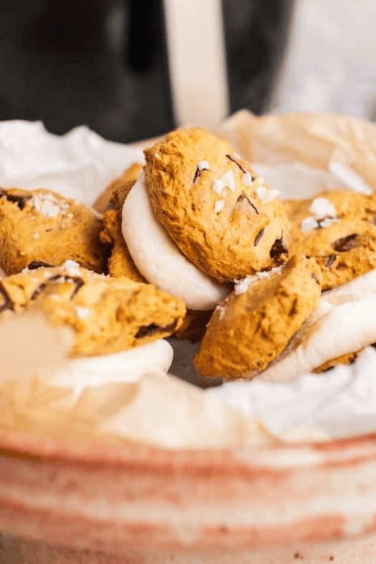 Air Fryer Pumpkin Chocolate Chunk Sandwich Cookie