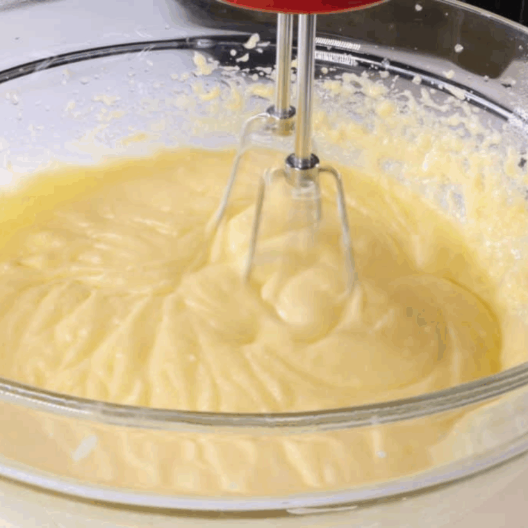 Mix well, with a hand mixer.