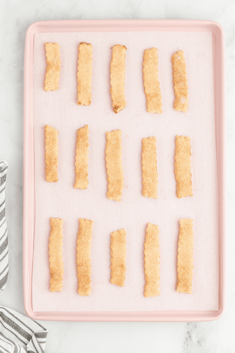 Easy Snickerdoodle Cookie Fries Recipe &ndash; Crispy, soft, cinnamon-sugar treats perfect for dessert or snacking.