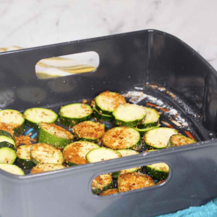 Ninja Foodi Grill preheating on max with grill grate inserted