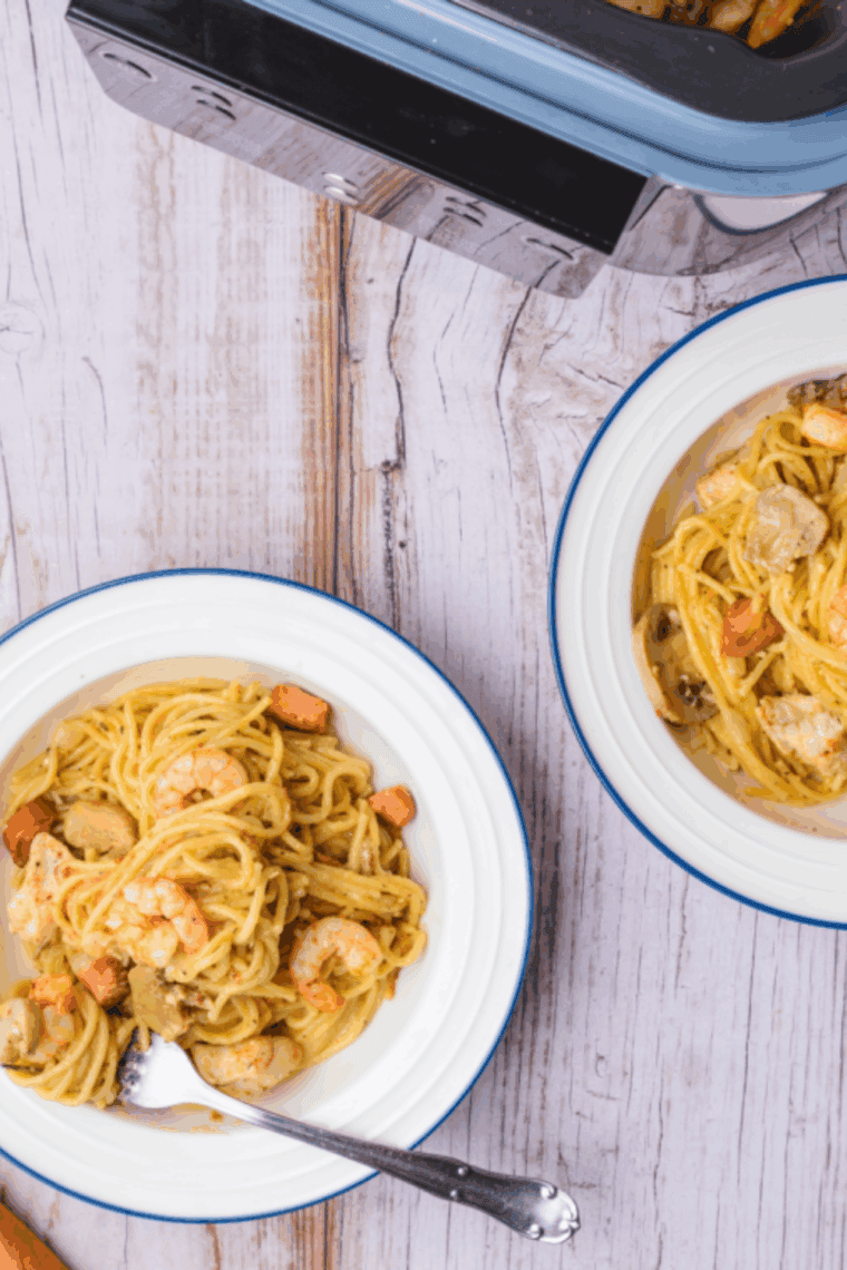 Copycat Red Lobster Cajun Chicken Linguini Alfredo with creamy sauce, Cajun chicken, sausage, and shrimp