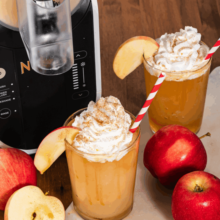 Place the ingredients into the Slushi Machine.