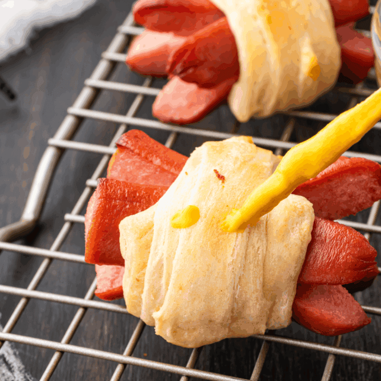 Easy Halloween Spider Hot Dogs