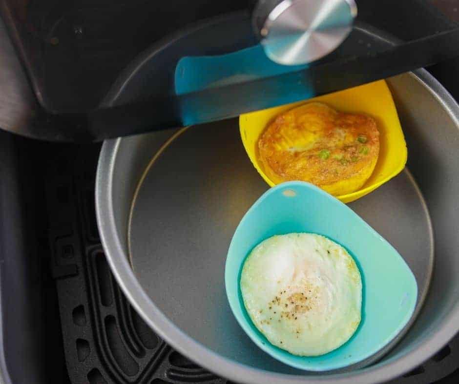 Air Fryer Baked Eggs Recipe