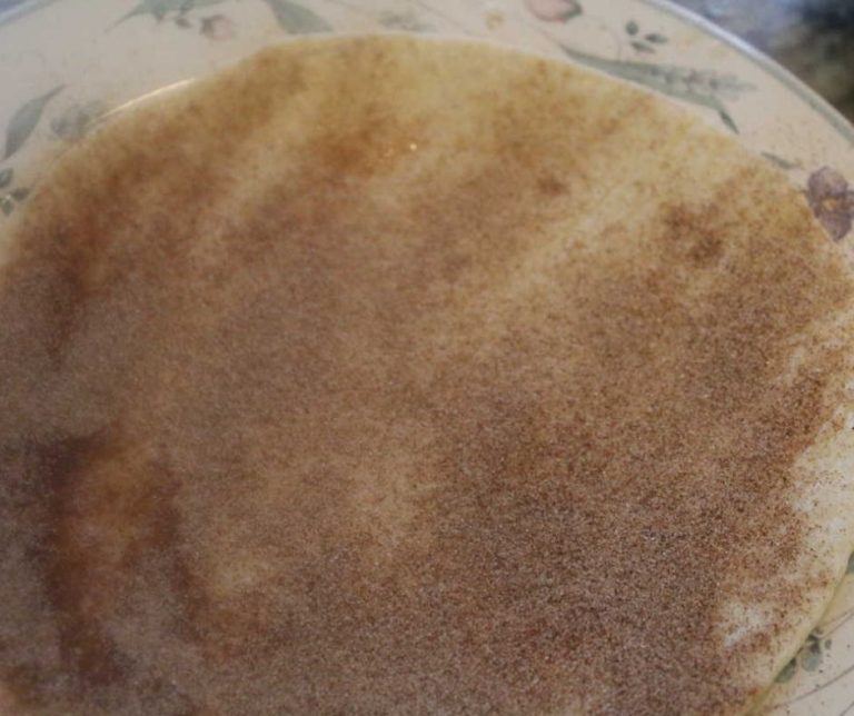 air-fryer-cinnamon-sugar-tortilla-chips-fork-to-spoon