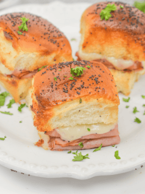 Air Fryer King&rsquo;s Hawaiian Ham and Cheese Sliders (10 Min)