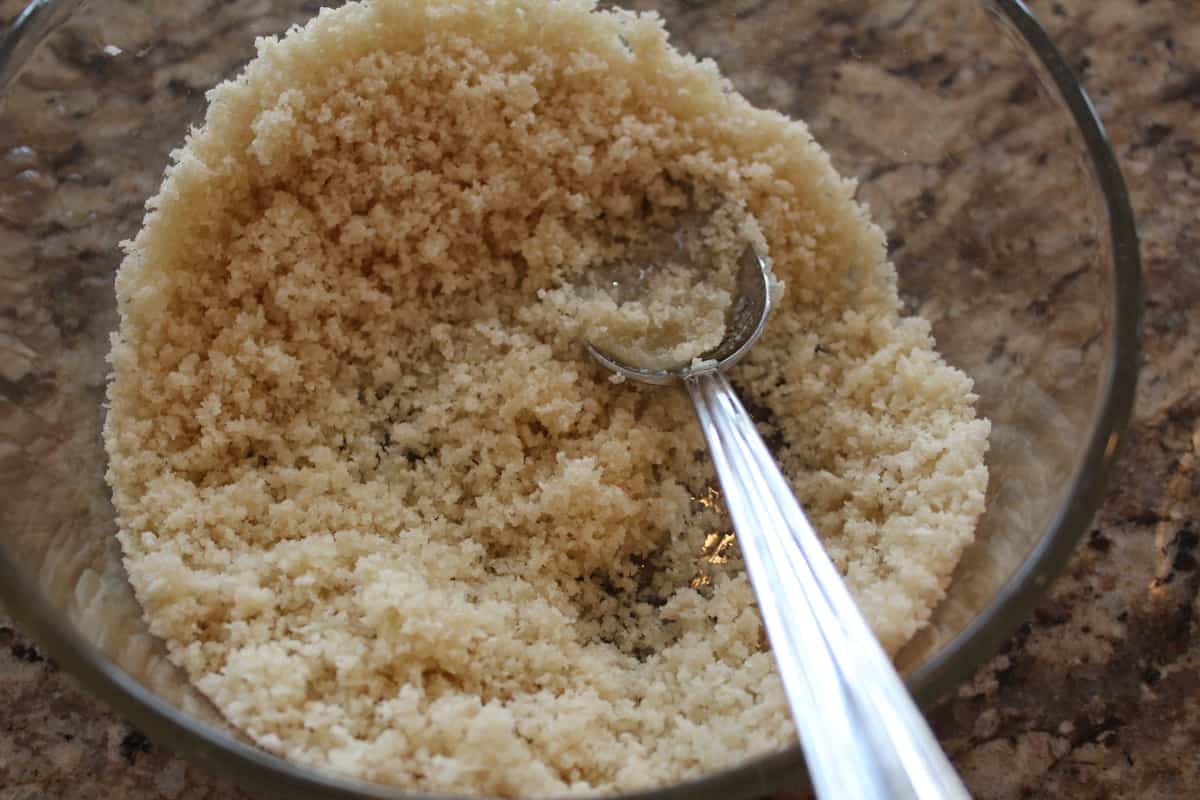 Then either uses panko or breadcrumbs and mix them with the oil.