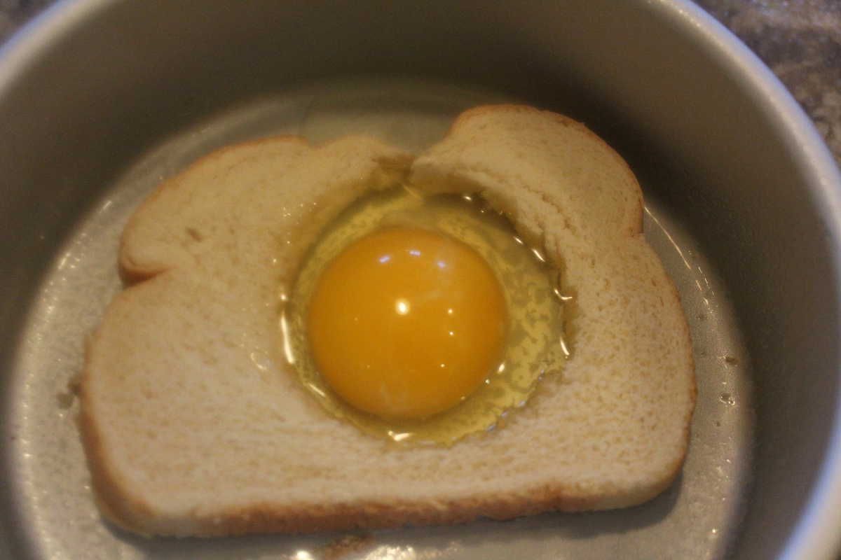 egg in hole recipe