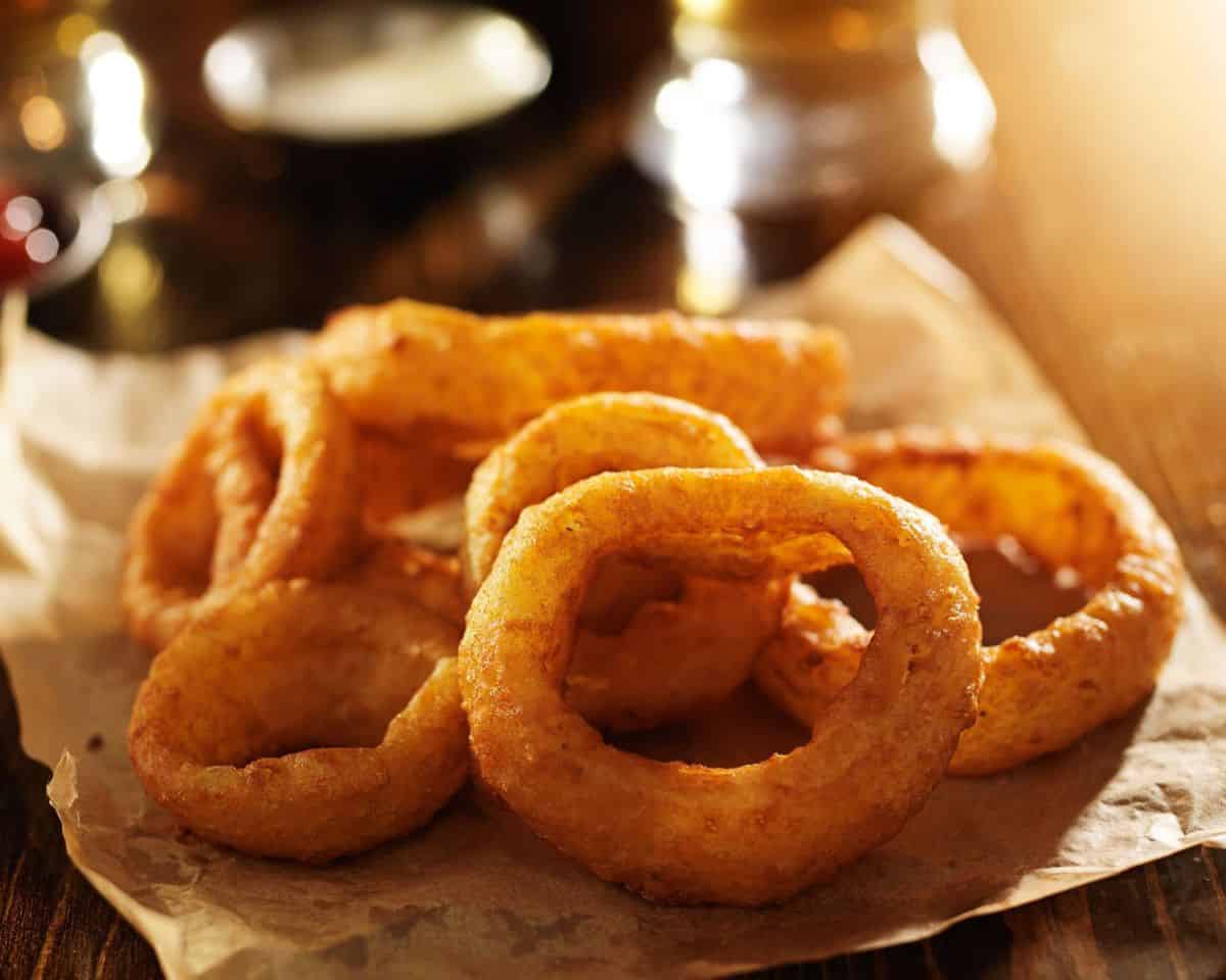 Air fryer frozen onion rings - crispier than oven cooking