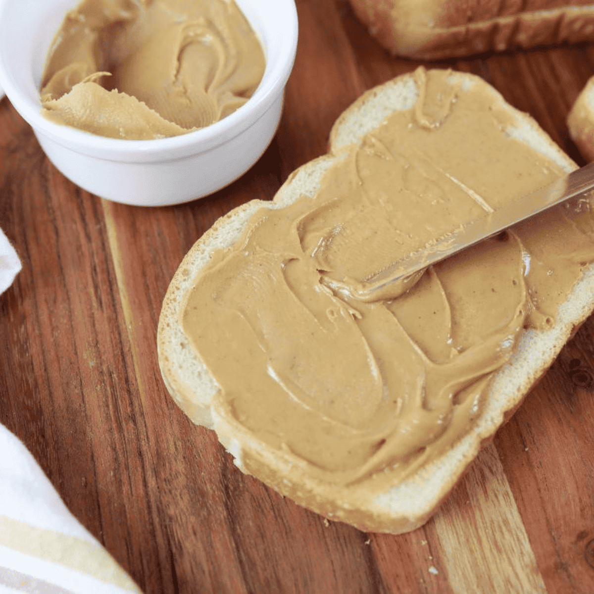Indulge in a delightful treat with this quick and easy recipe for an Air Fryer Peanut Butter Banana Sandwich. In just a matter of minutes, you can enjoy a warm and crispy sandwich filled with creamy peanut butter, sweet ripe bananas, and optional drizzles of honey and cinnamon.