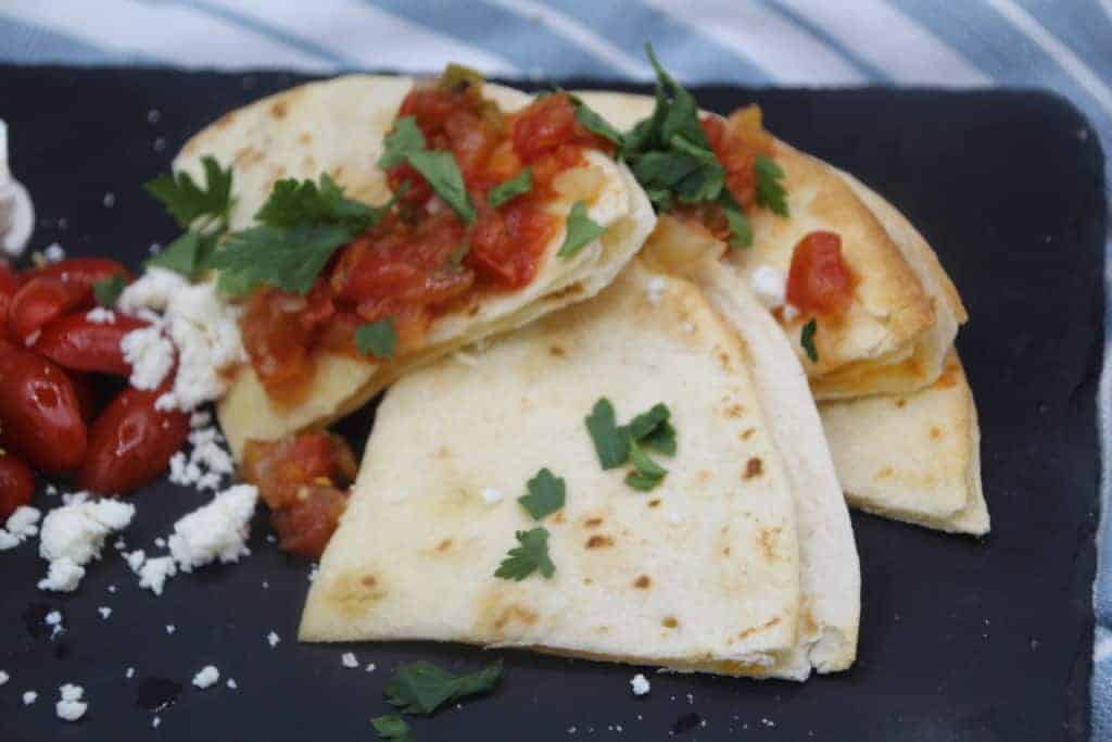 HOW TO MAKE AIR FRYER QUESADILLAS - STEP BY STEP