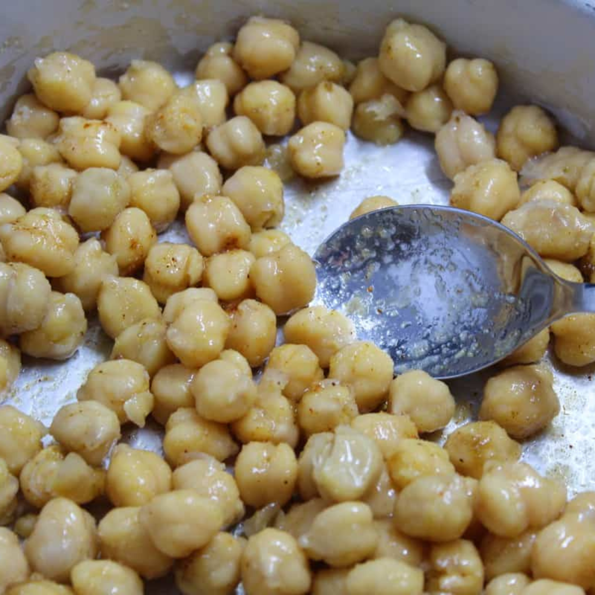 Air Fryer Cajun Roasted Chickpeas  