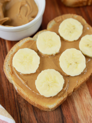 Air Fryer Peanut Butter Banana Toast (Easy 7-Minute Breakfast)