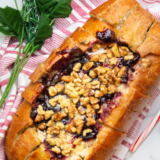 air fryer raspberry and brie pull-apart bread