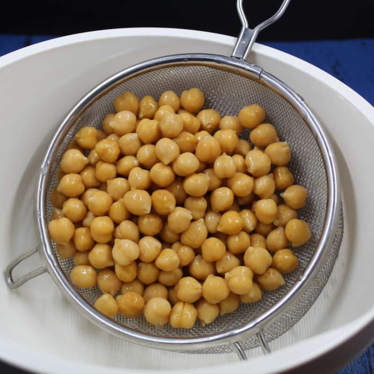 Air Fryer Honey Cinnamon Roasted Chickpeas