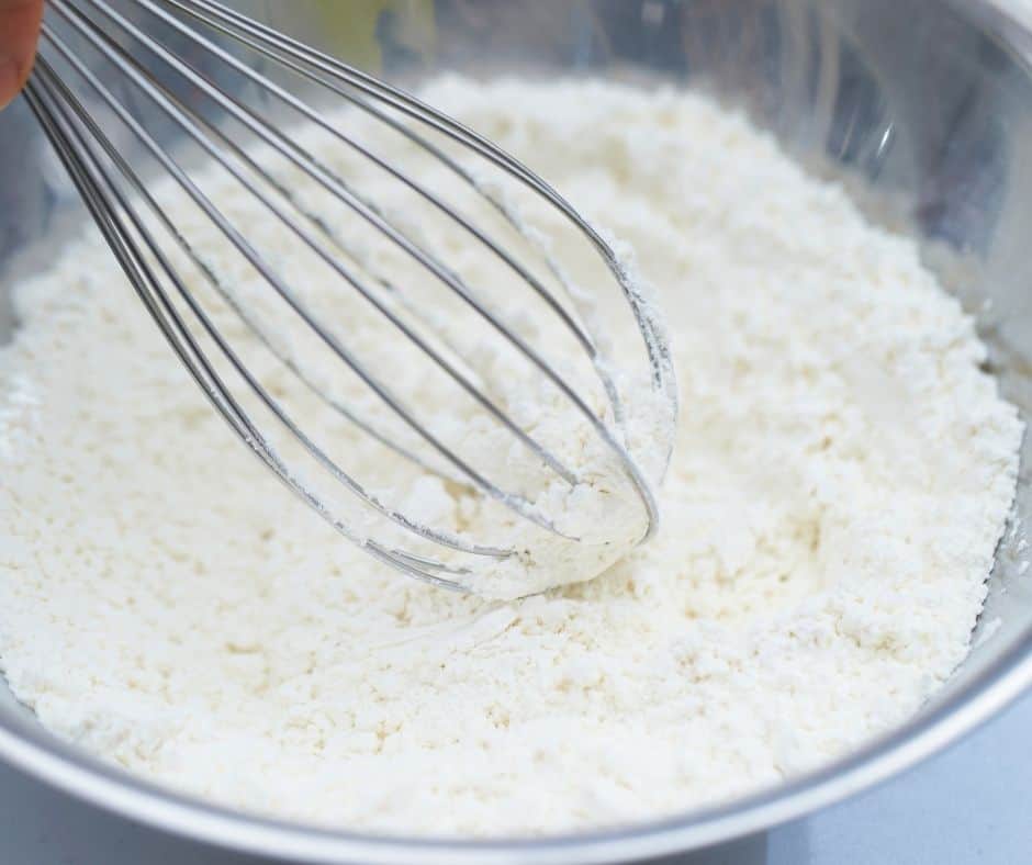 Mix Flour, Baking Soda and Salt for Lemon Poppy Seed Bread
