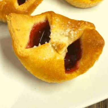 Air Fryer Cherry Pastry