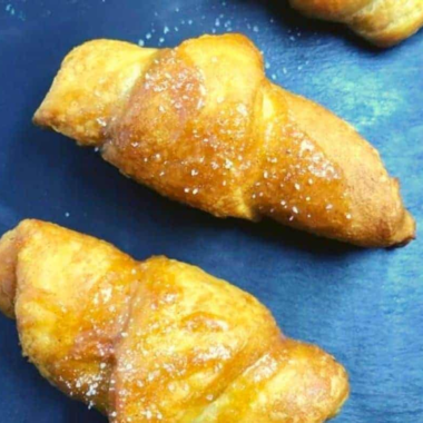 Air Fryer Pumpkin Pie Crescent Rolls