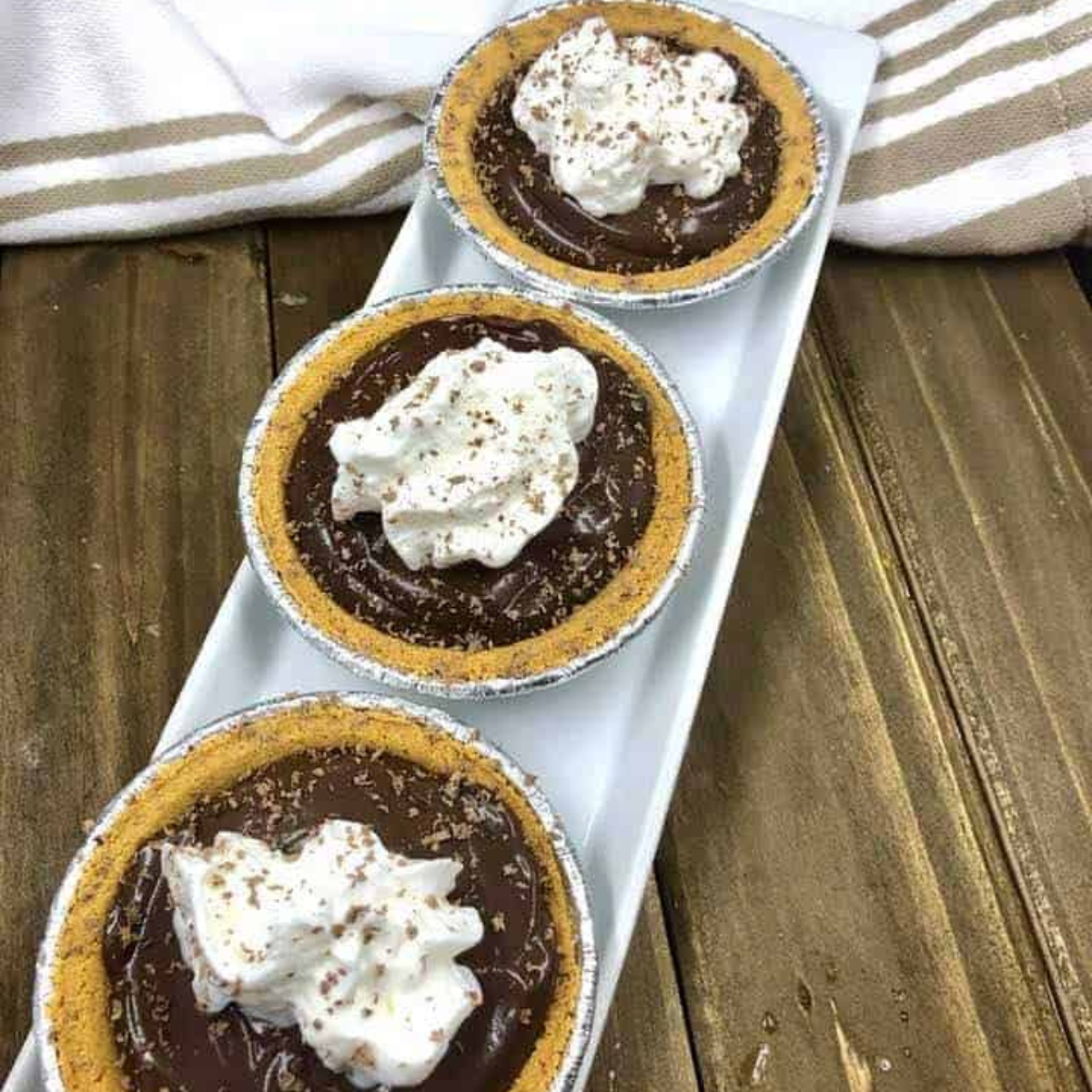 Air Fryer Chocolate Cream Pie