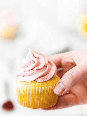 How To Make Boxed Cake Mix Cupcakes in The Air Fryer