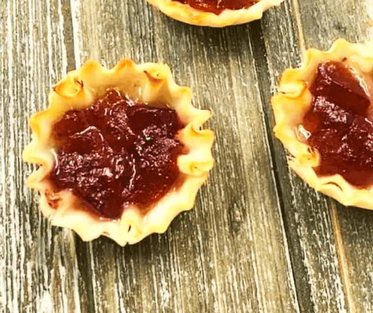 Air-Fryer-Cranberry-Brie-Bites