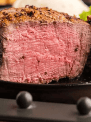 Easy Air Fryer Bacon Wrapped Filet Mignon (Ready in 15 Minutes)