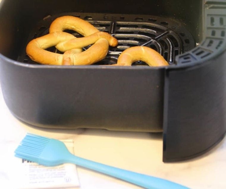 air fryer frozen pretzels in air fryer basket