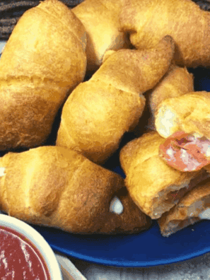 Air Fryer Pepperoni Pizza Crescent Rolls