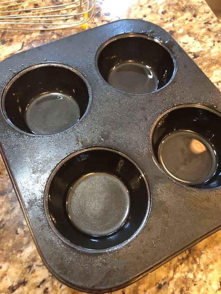 Air Fryer, Cheesy Egg Muffin Recipe (KETO Friendly) - Fork To Spoon