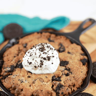 Air Fryer Oatmeal Chocolate Chip Cookie Pizza