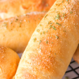 Air Fryer Copycat Olive Garden Breadsticks