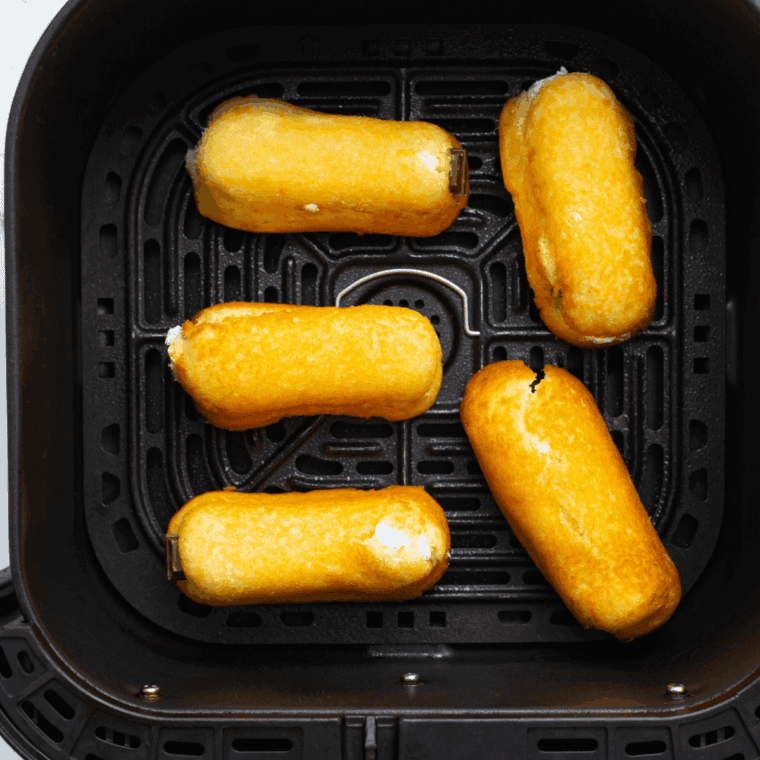 Place stuffed twinkies into the air fryer basket.