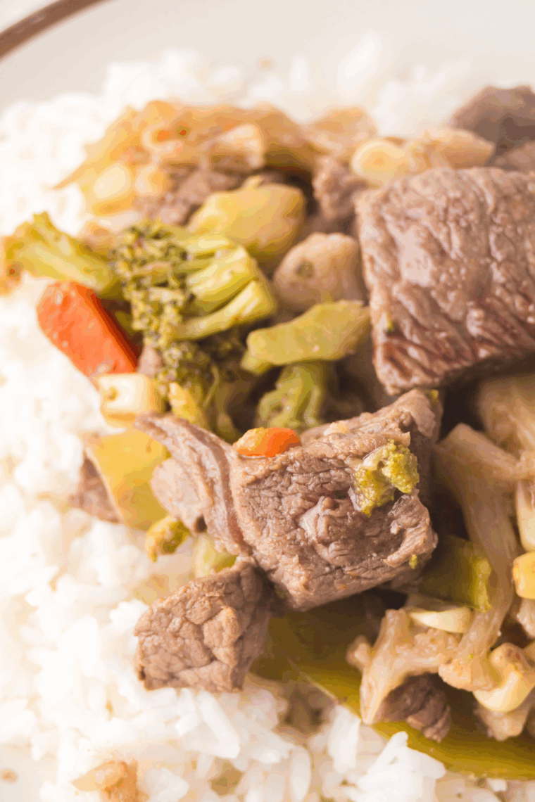 Tender beef and crisp vegetables cooked in Ninja Foodi"