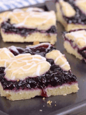 Air Fryer Blueberry Pie Bars