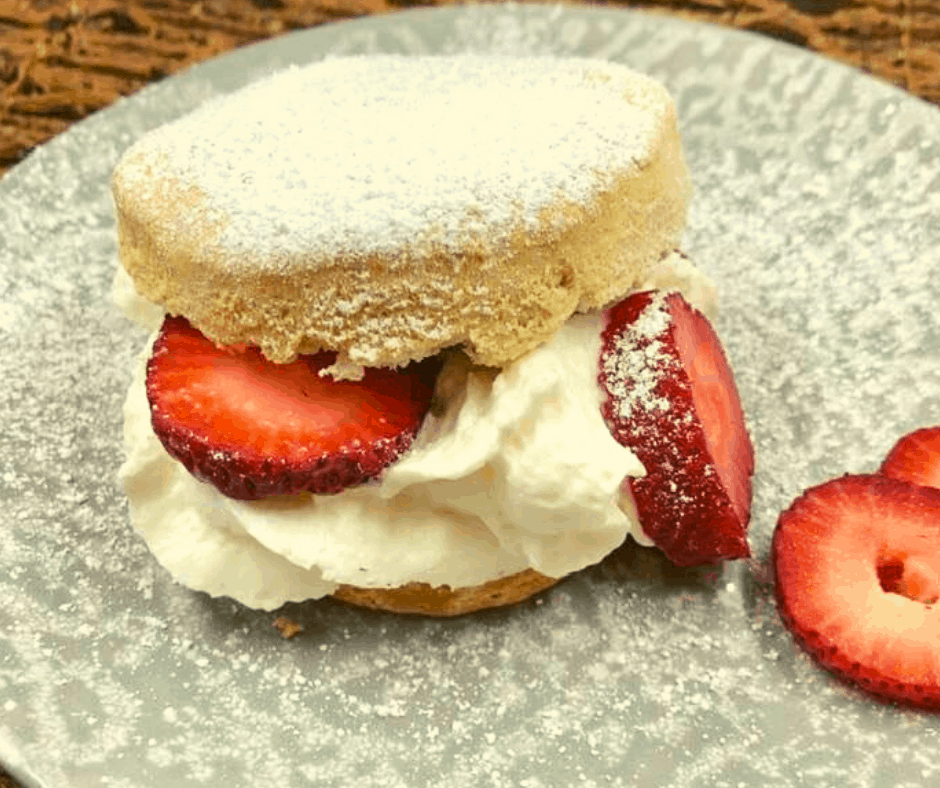 Air Fryer, Biscuit Strawberry Shortcake