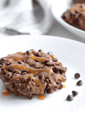 Air Fryer Salted Caramel Chocolate Chip Cookies