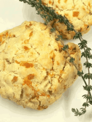 Air Fryer Cheddar Thyme Flaky Biscuits