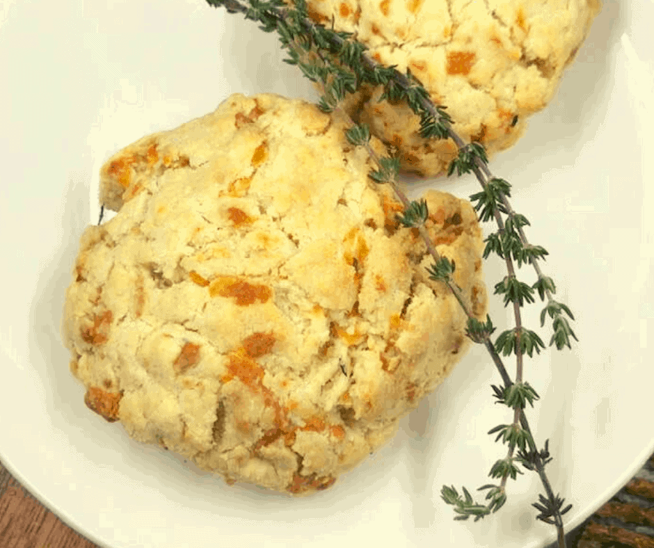 How To Make Cheddar Thyme Flaky Biscuits