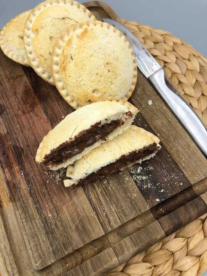 HOW TO AIR FRY A SMUCKER’S NUTELLA SANDWICH UNCRUSTABLE - Fork To Spoon