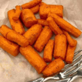 Air Fryer Garlic Roasted Carrots