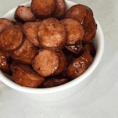 Make this Easy Air Fryer Kielbasa Recipe your new weeknight staple! Whether you serve it with veggies, grains, or just enjoy it on its own, this recipe is all about fast flavor and flexibility. Save it to your favorite board for easy access when you need a no-fuss dinner.