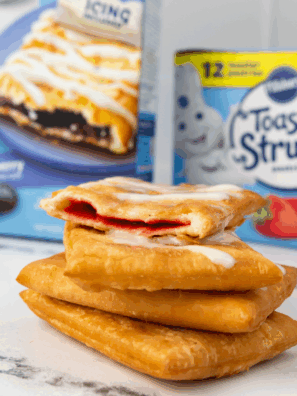 Forget soggy centers, try my Easy Air Fryer Toaster Strudel Recipe! The air fryer is the easiest and best way to cook a frozen Toaster Strudel, yielding a perfectly flaky, golden crust every time. Simply air fry for a fast, delicious, and consistent morning treat.