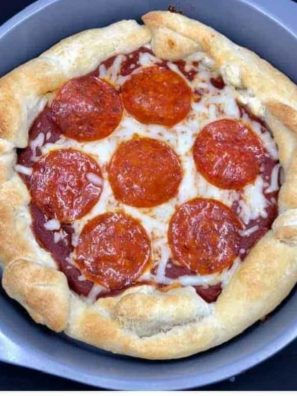 Air Fryer Pepperoni PIzza
