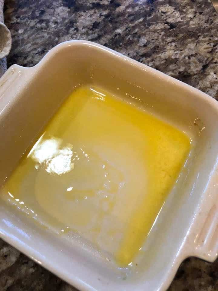 Baking dish with a coat of oil. 