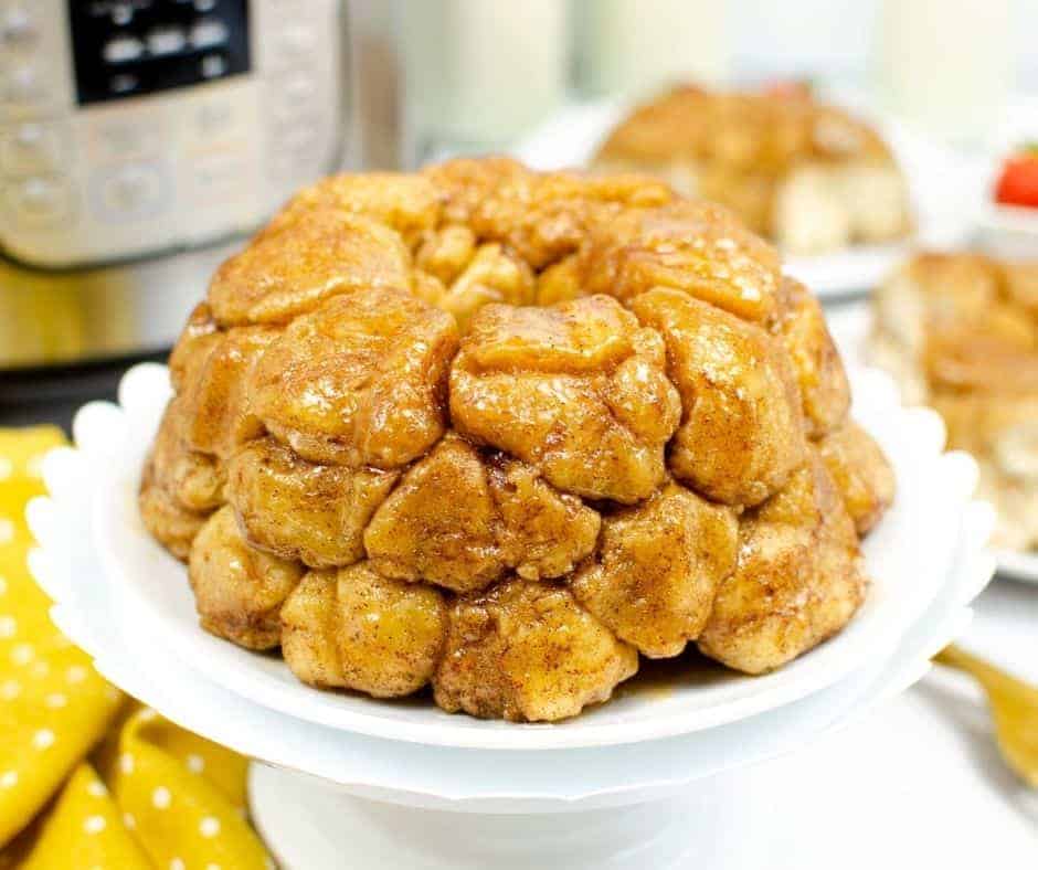 This all-natural cleaner will deodorize and sanitize your pressure cooker  so your monkey bread doesn't take like chili. Learn how to…