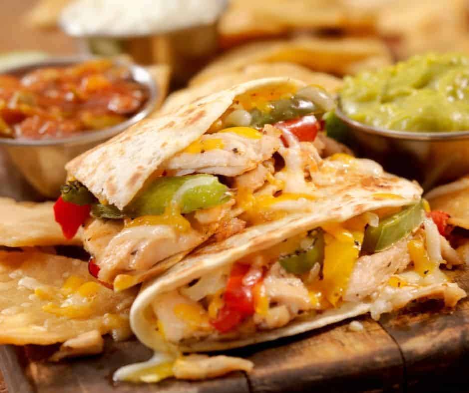 https://forktospoon.com/wp-content/uploads/2020/10/air-fryer-chicken-quesadilla.jpg