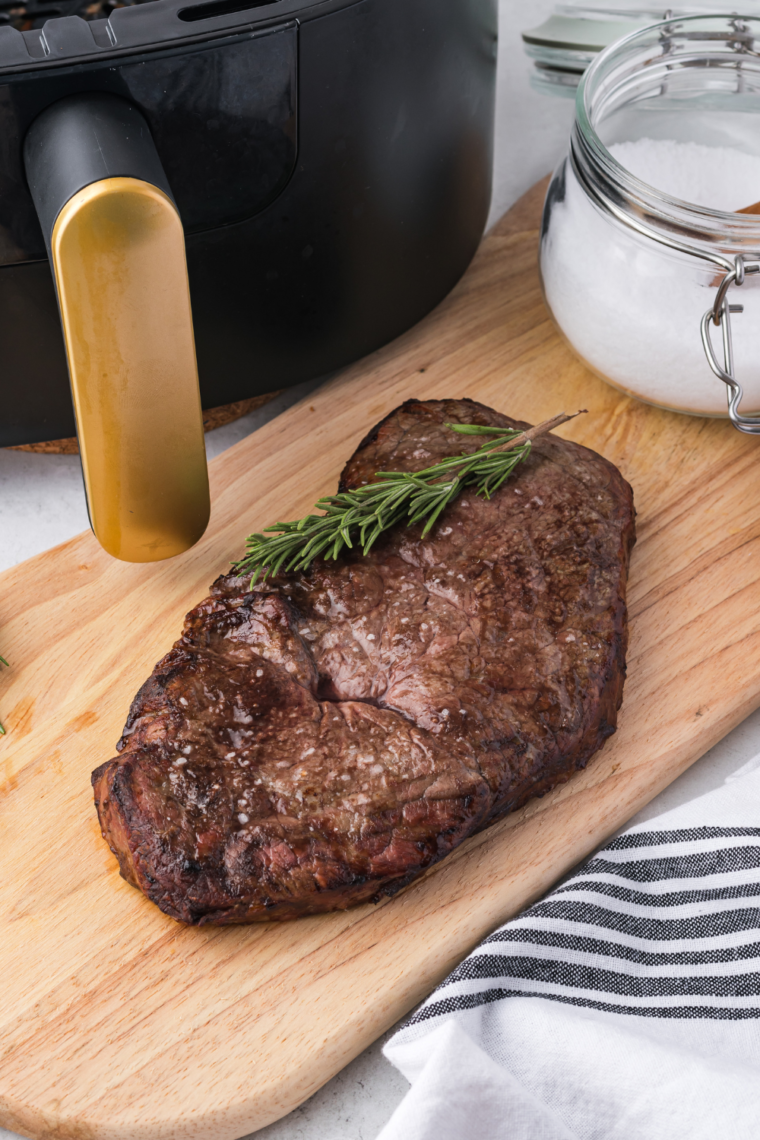 Juicy Air Fryer Sirloin Steak, crispy on the outside and tender on the inside.